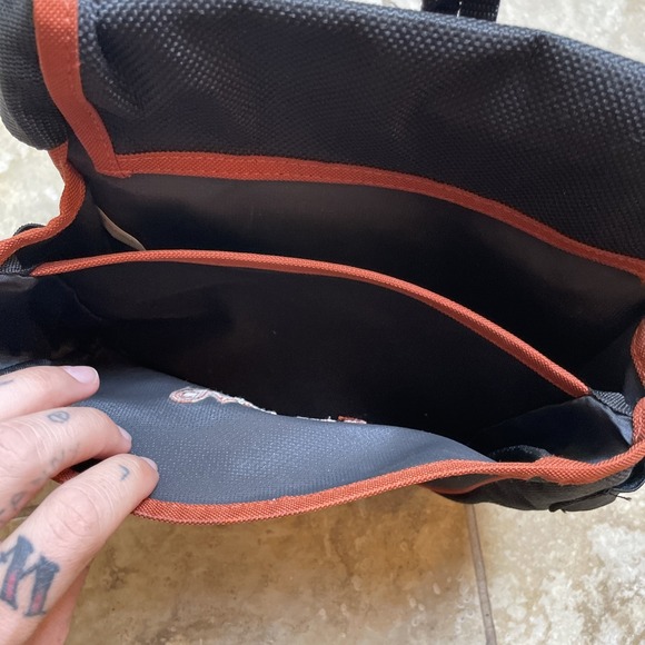 Allen Triple Pocket Black/Burnt Red Trim Pack Hunt, Fish, Hike, Trek, Size Small - Picture 3 of 3